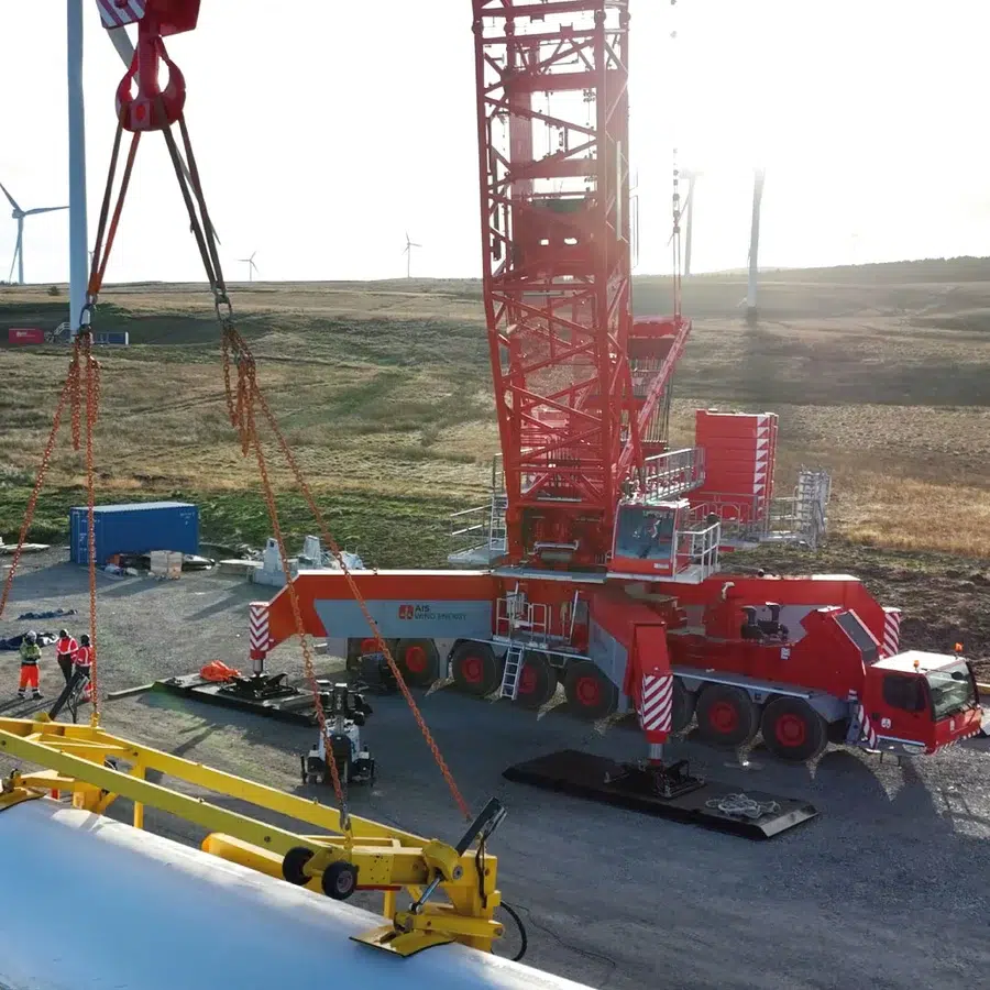 Ais Crane